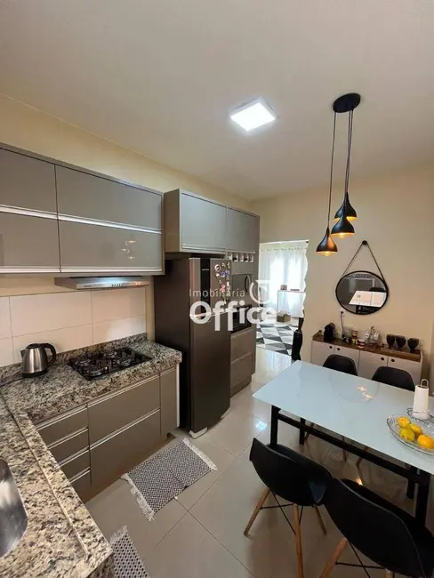 Foto 3 de Casa com 3 quartos à venda, 189m2 em Residencial Vale do Sol, Anapolis - GO