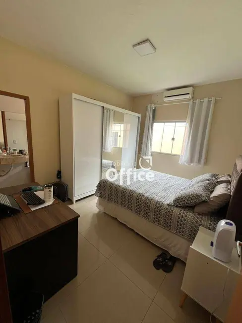 Foto 8 de Casa com 3 quartos à venda, 189m2 em Residencial Vale do Sol, Anapolis - GO