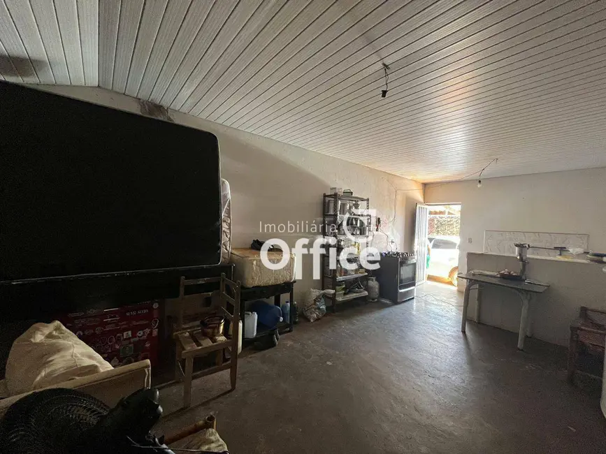 Foto 2 de Casa com 4 quartos à venda, 311m2 em Parque Residencial das Flores, Anapolis - GO