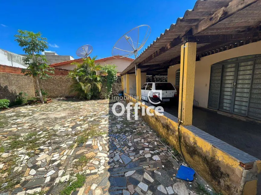 Foto 8 de Casa com 4 quartos à venda, 311m2 em Parque Residencial das Flores, Anapolis - GO