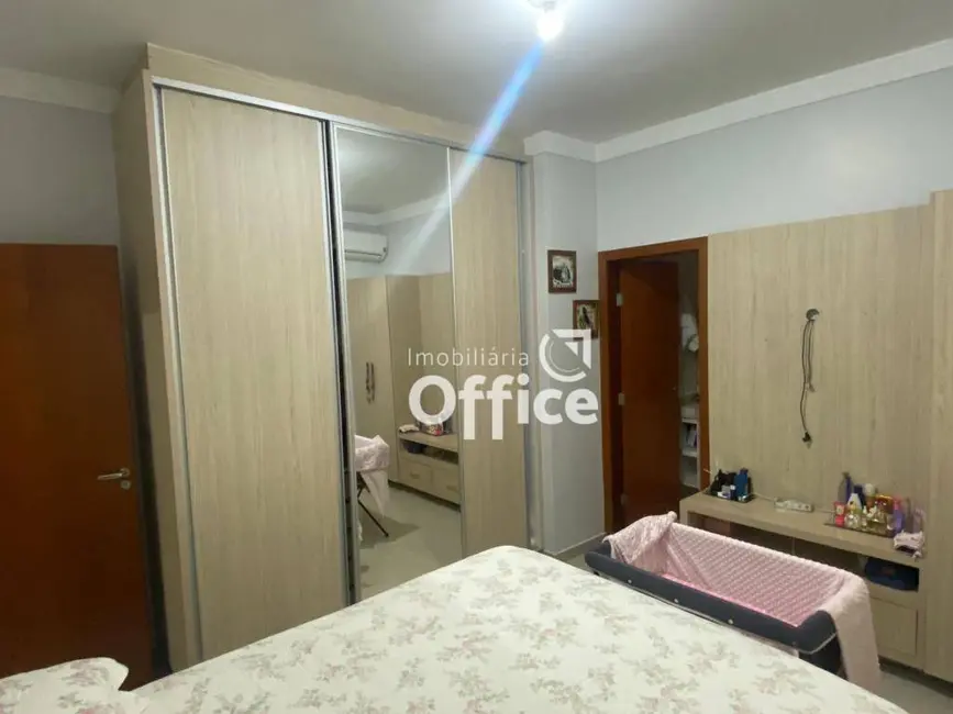 Foto 8 de Casa com 3 quartos à venda, 202m2 em Residencial Vale do Sol, Anapolis - GO