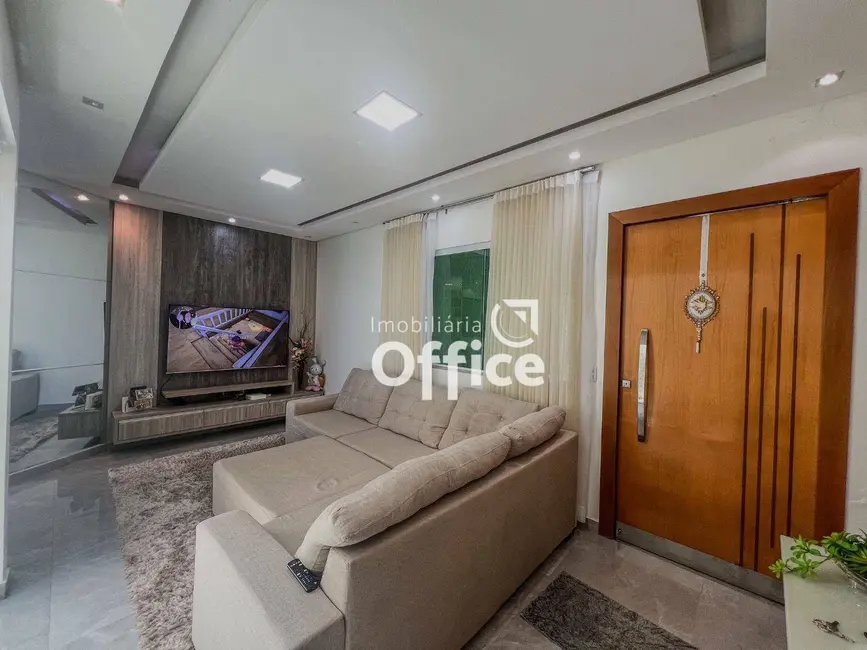 Casa com 3 quartos à venda, 300m2 em Parque Brasília 2ª Etapa, Anapolis - GO - imagem 5 Foto 5 de Casa com 3 quartos à venda, 300m2 em Parque Brasília 2ª Etapa, Anapolis - GO