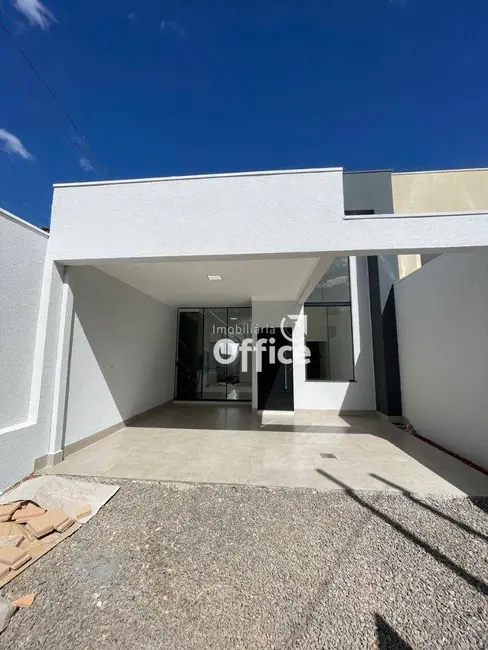 Casa com 3 quartos à venda, 150m2 em Setor Lago dos Buritis, Anapolis - GO - imagem 3 Foto 3 de Casa com 3 quartos à venda, 150m2 em Setor Lago dos Buritis, Anapolis - GO