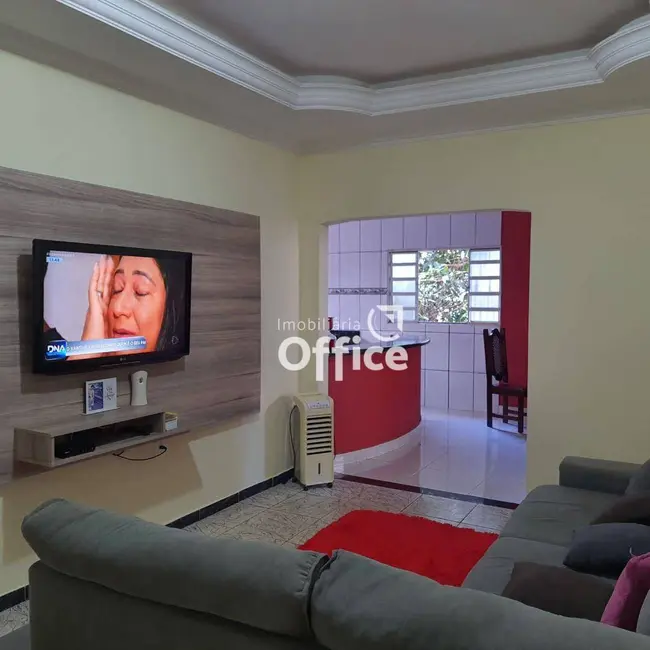 Foto 9 de Casa com 3 quartos à venda, 300m2 em Jardim dos Ipês, Anapolis - GO