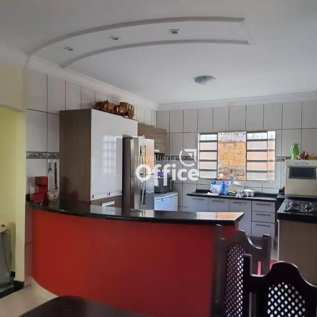 Foto 7 de Casa com 3 quartos à venda, 300m2 em Jardim dos Ipês, Anapolis - GO