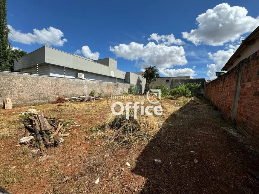 Foto 2 de Terreno / Lote à venda, 300m2 em Parque Brasília, Anapolis - GO