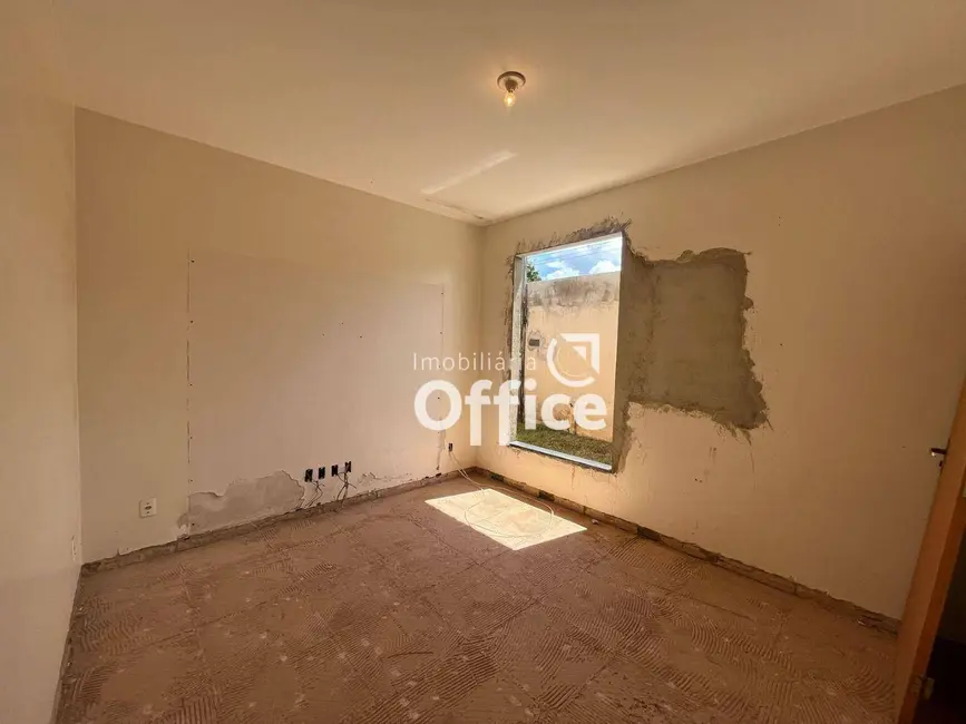 Casa com 3 quartos à venda, 420m2 em Lourdes, Anapolis - GO - imagem 6 Foto 6 de Casa com 3 quartos à venda, 420m2 em Lourdes, Anapolis - GO