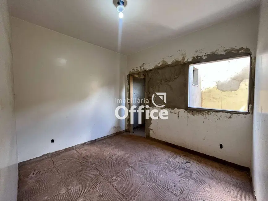 Casa com 3 quartos à venda, 420m2 em Lourdes, Anapolis - GO - imagem 9 Foto 9 de Casa com 3 quartos à venda, 420m2 em Lourdes, Anapolis - GO