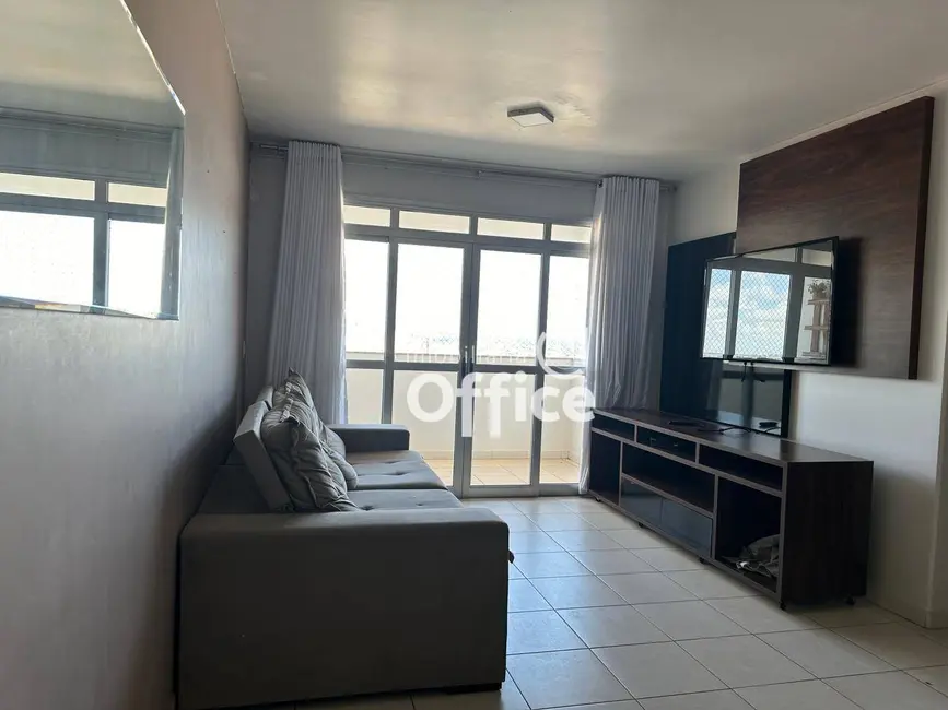 Foto 1 de Apartamento com 3 quartos à venda, 96m2 em Vila Santa Isabel, Anapolis - GO