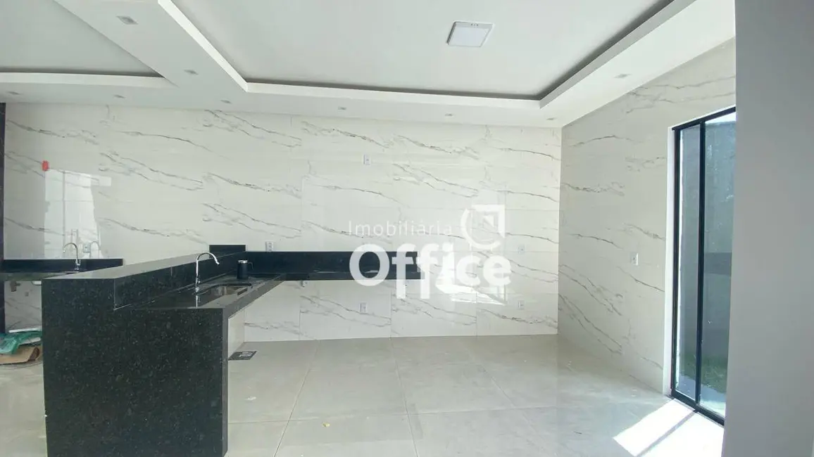 Foto 9 de Casa com 3 quartos à venda, 200m2 em Loteamento Guanabara, Anapolis - GO