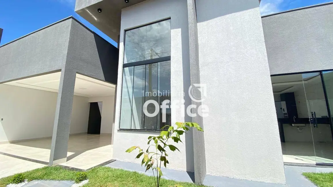 Foto 1 de Casa com 3 quartos à venda, 200m2 em Loteamento Guanabara, Anapolis - GO