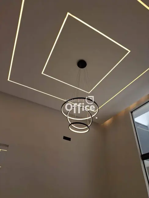 Foto 2 de Casa com 3 quartos à venda, 260m2 em Itamaraty, Anapolis - GO