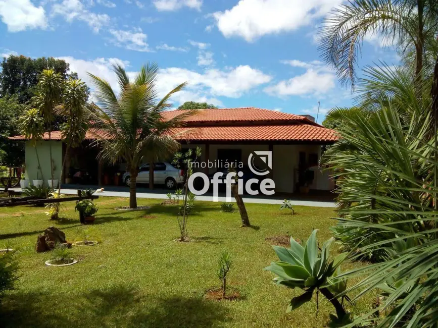 Chácara com 4 quartos à venda em Chácaras Americanas, Anapolis - GO - imagem 3 Foto 3 de Chácara com 4 quartos à venda em Chácaras Americanas, Anapolis - GO