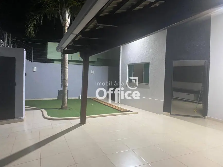 Foto 2 de Casa com 3 quartos à venda, 300m2 em Parque Brasília 2ª Etapa, Anapolis - GO