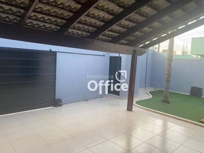 Casa com 3 quartos à venda, 300m2 em Parque Brasília 2ª Etapa, Anapolis - GO - imagem 4 Foto 4 de Casa com 3 quartos à venda, 300m2 em Parque Brasília 2ª Etapa, Anapolis - GO