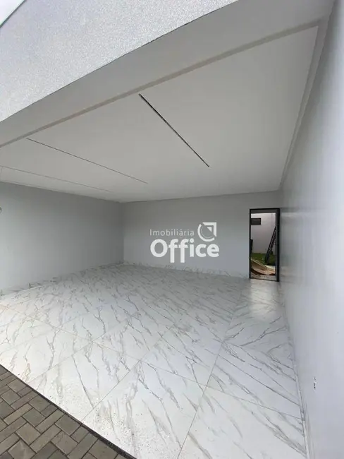 Foto 2 de Casa com 3 quartos à venda, 200m2 em Residencial Ayrton Senna, Anapolis - GO