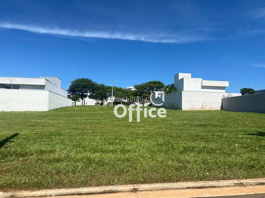 Foto 7 de Terreno / Lote à venda, 374m2 em Condomínio Terras Alpha Anápolis, Anapolis - GO