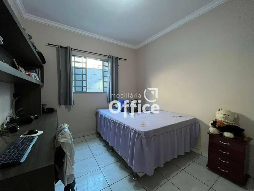 Foto 8 de Casa com 3 quartos à venda, 200m2 em Residencial Ayrton Senna, Anapolis - GO