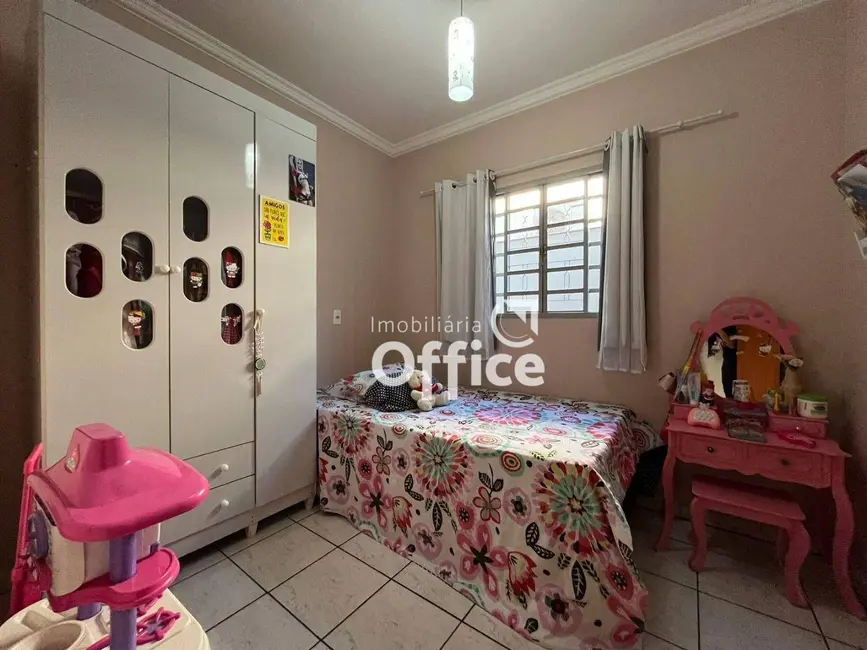 Foto 9 de Casa com 3 quartos à venda, 200m2 em Residencial Ayrton Senna, Anapolis - GO