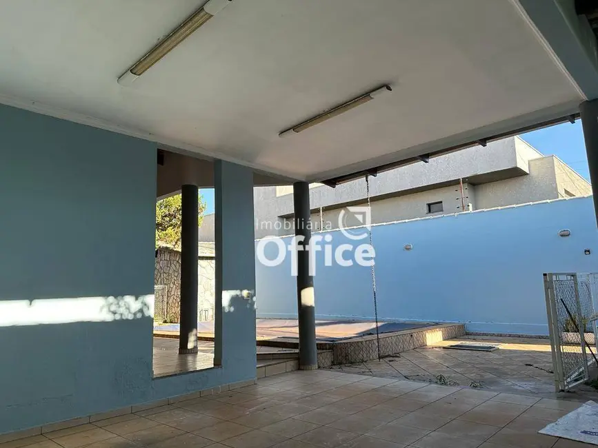 Foto 4 de Casa com 3 quartos à venda, 360m2 em Anápolis City, Anapolis - GO