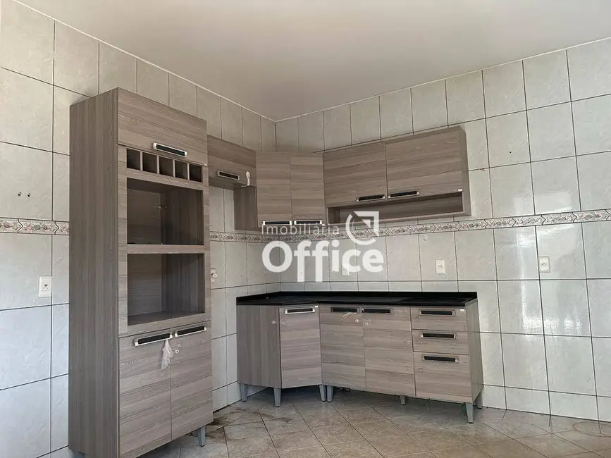 Foto 9 de Casa com 3 quartos à venda, 360m2 em Anápolis City, Anapolis - GO
