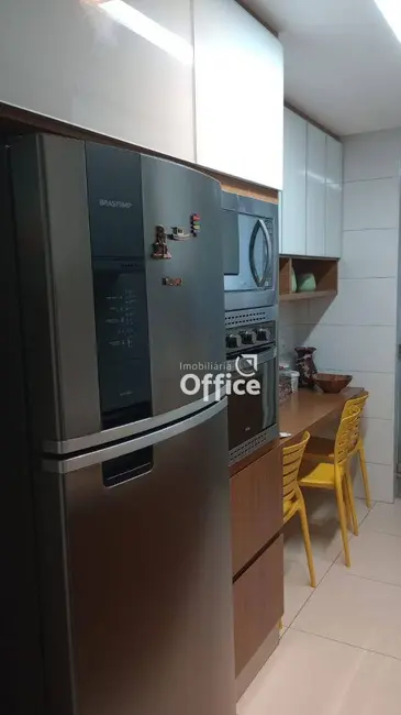Foto 4 de Apartamento com 3 quartos à venda, 98m2 em Vila Santa Isabel, Anapolis - GO