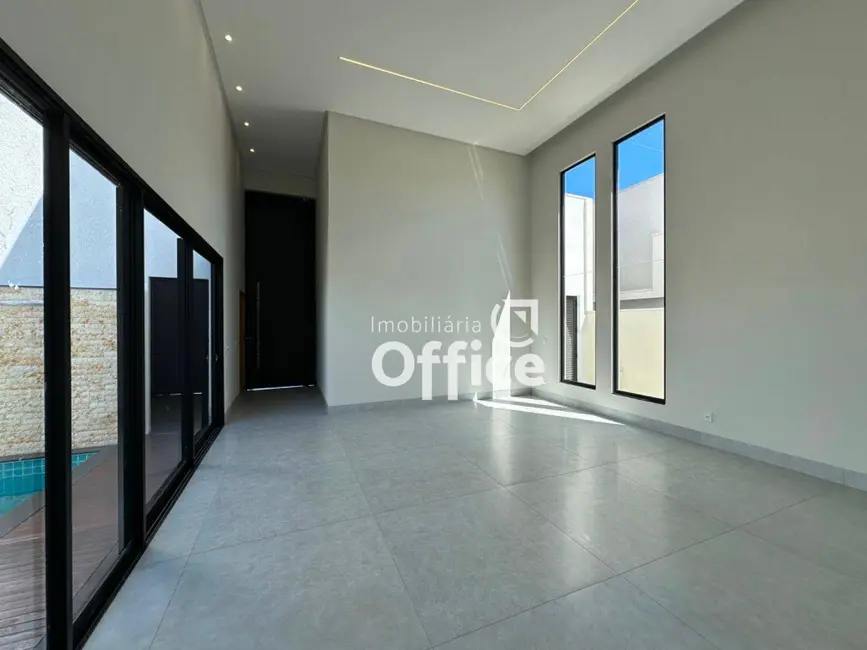Foto 4 de Casa de Condomínio com 3 quartos à venda, 360m2 em Condomínio Terras Alpha Anápolis, Anapolis - GO