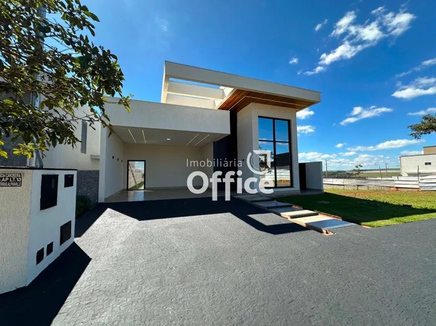 Foto 2 de Casa de Condomínio com 3 quartos à venda, 360m2 em Condomínio Terras Alpha Anápolis, Anapolis - GO
