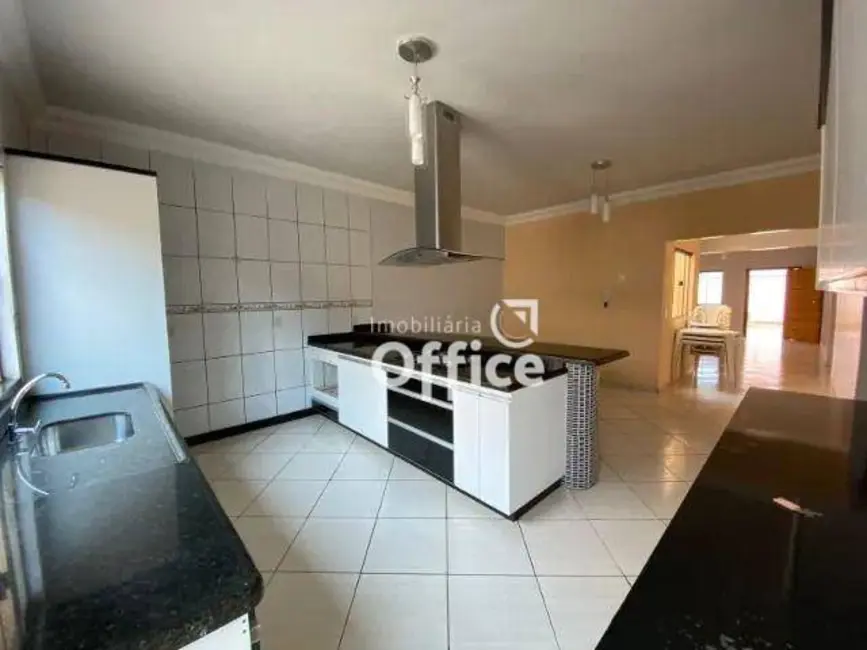 Casa com 5 quartos à venda, 300m2 em Jardim Ana Paula, Anapolis - GO - imagem 6 Foto 6 de Casa com 5 quartos à venda, 300m2 em Jardim Ana Paula, Anapolis - GO
