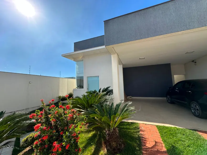 Foto 2 de Casa com 4 quartos à venda, 511m2 em Vila Santa Isabel, Anapolis - GO