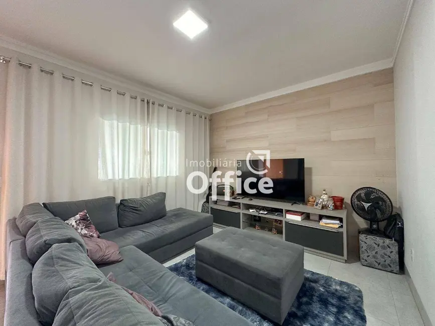 Foto 5 de Casa com 3 quartos à venda, 216m2 em Campos Elísios, Anapolis - GO