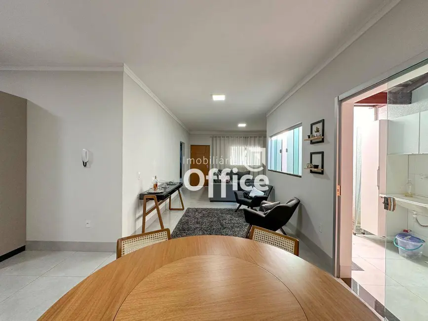 Foto 8 de Casa com 3 quartos à venda, 216m2 em Campos Elísios, Anapolis - GO