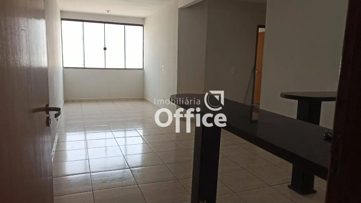 Foto 4 de Apartamento com 3 quartos à venda, 76m2 em Jardim Goiano, Anapolis - GO