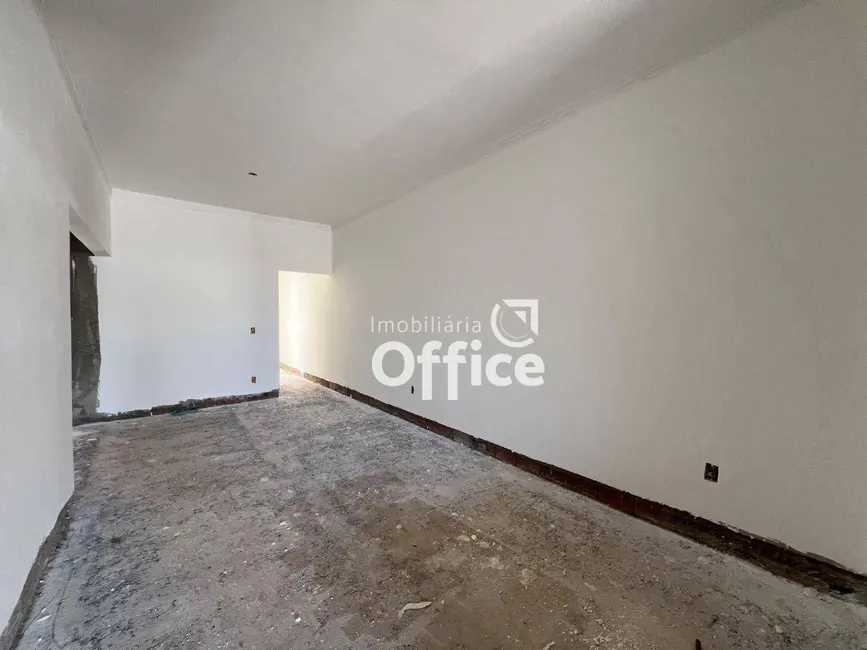 Casa com 3 quartos à venda, 165m2 em Víviam Parque, Anapolis - GO - imagem 4 Foto 4 de Casa com 3 quartos à venda, 165m2 em Víviam Parque, Anapolis - GO