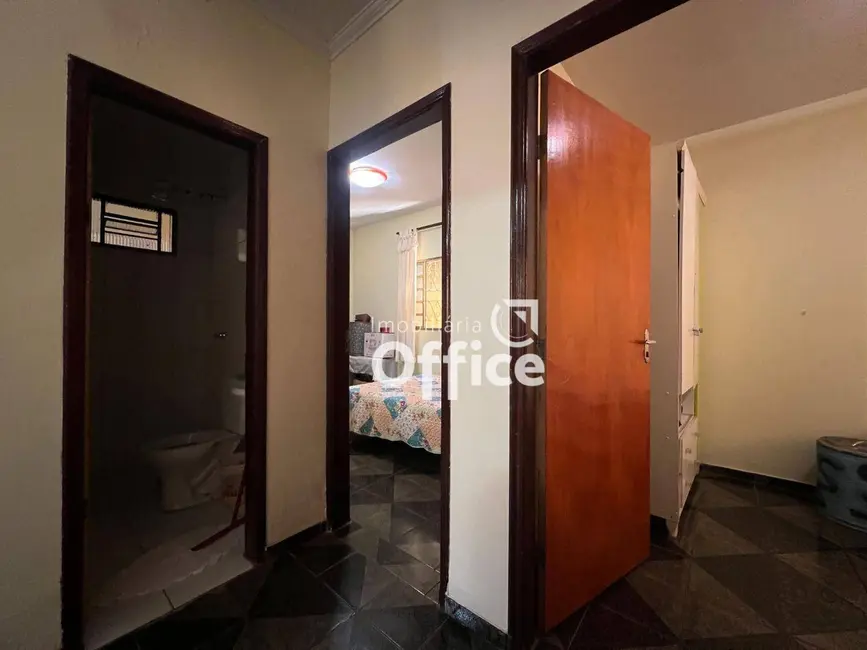 Foto 9 de Casa com 3 quartos à venda, 143m2 em Vila Santa Maria de Nazareth, Anapolis - GO