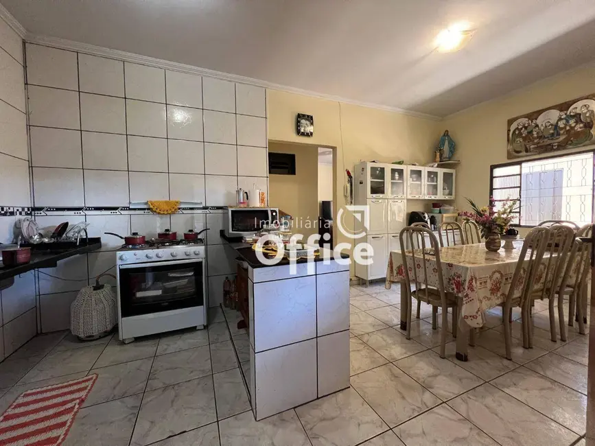 Foto 7 de Casa com 3 quartos à venda, 143m2 em Vila Santa Maria de Nazareth, Anapolis - GO