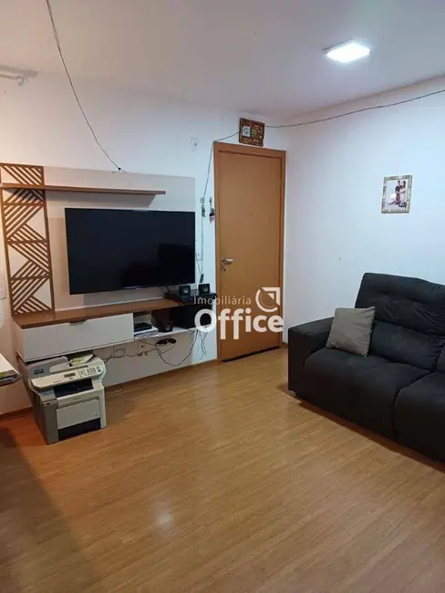 Foto 2 de Apartamento com 2 quartos à venda, 44m2 em Vila Jaiara, Anapolis - GO