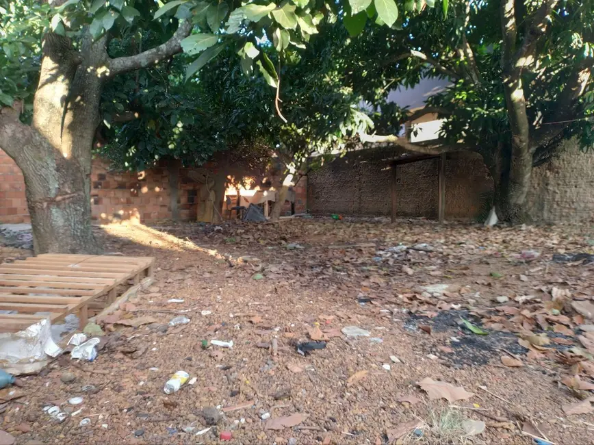 Foto 1 de Terreno / Lote à venda, 300m2 em Víviam Parque, Anapolis - GO