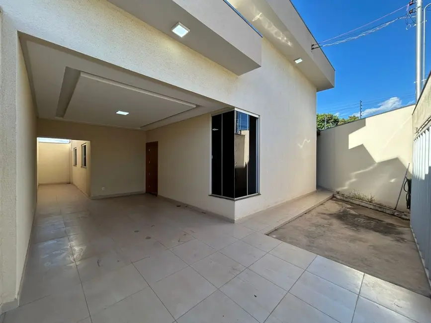Foto 1 de Casa com 3 quartos à venda, 180m2 em Setor Santa Clara, Anapolis - GO