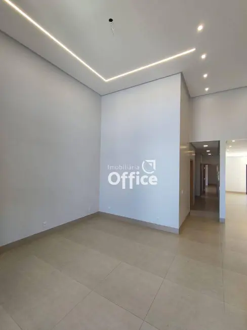 Casa com 3 quartos à venda, 420m2 em Anápolis City, Anapolis - GO - imagem 9 Foto 9 de Casa com 3 quartos à venda, 420m2 em Anápolis City, Anapolis - GO