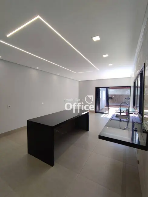 Casa com 3 quartos à venda, 420m2 em Anápolis City, Anapolis - GO - imagem 5 Foto 5 de Casa com 3 quartos à venda, 420m2 em Anápolis City, Anapolis - GO