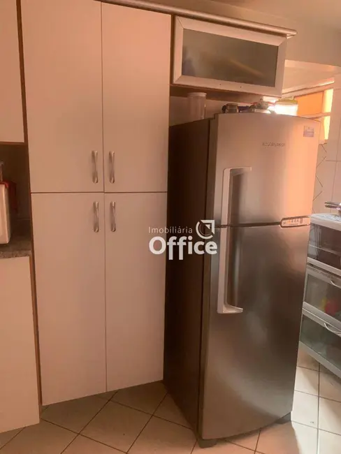 Foto 4 de Apartamento com 3 quartos à venda, 70m2 em Vila Santa Maria de Nazareth, Anapolis - GO