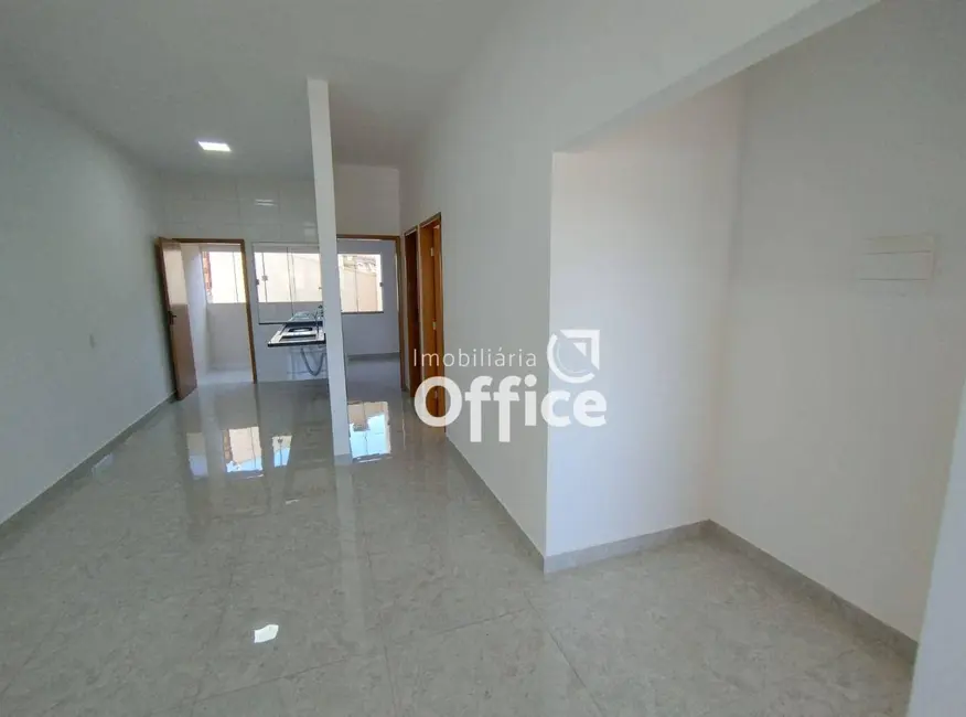 Foto 2 de Casa com 3 quartos à venda, 106m2 em Jibran El Hadj, Anapolis - GO