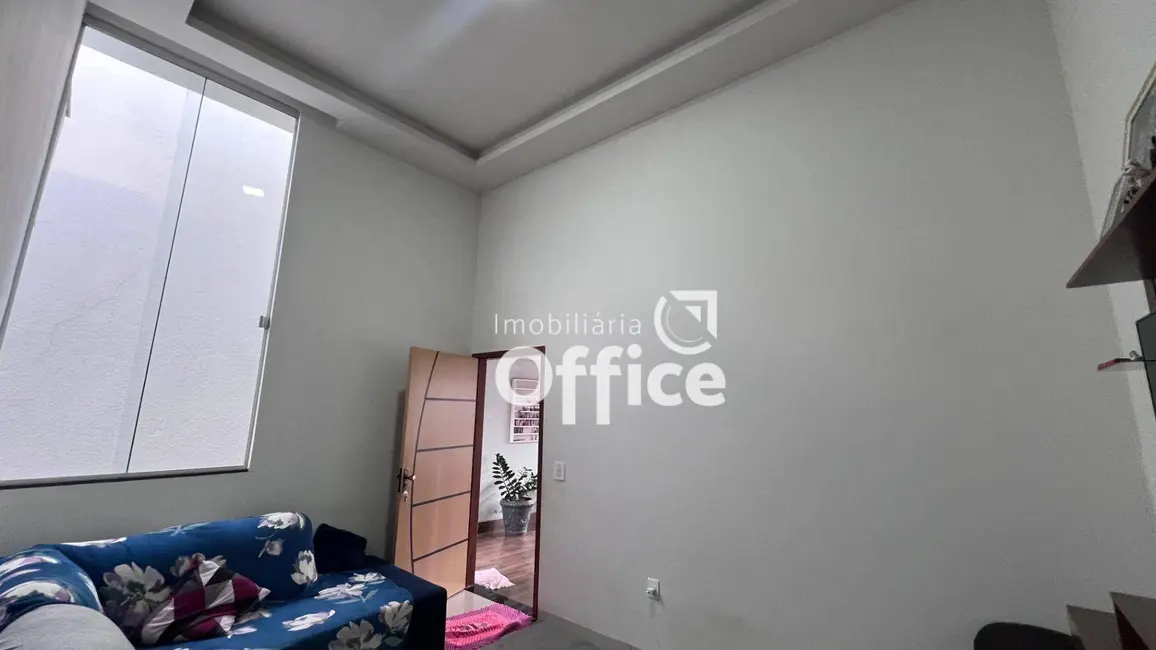 Casa com 3 quartos à venda, 150m2 em Residencial Paris, Anapolis - GO - imagem 5 Foto 5 de Casa com 3 quartos à venda, 150m2 em Residencial Paris, Anapolis - GO