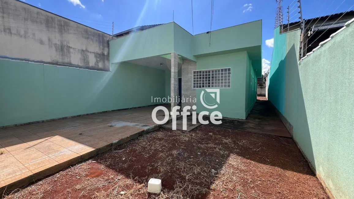 Foto 1 de Casa com 3 quartos à venda, 300m2 em Lourdes, Anapolis - GO