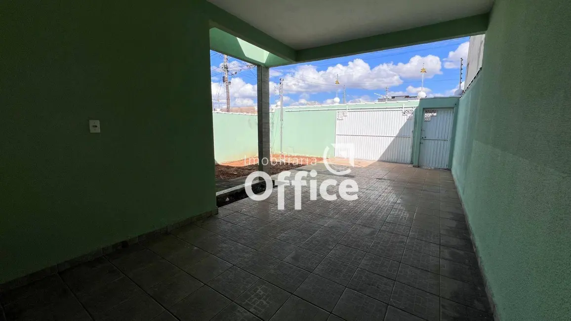 Foto 3 de Casa com 3 quartos à venda, 300m2 em Lourdes, Anapolis - GO