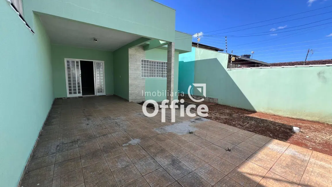 Foto 2 de Casa com 3 quartos à venda, 300m2 em Lourdes, Anapolis - GO