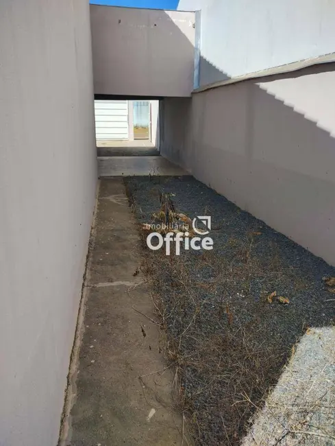 Foto 4 de Casa com 3 quartos à venda, 300m2 em Parque dos Pirineus, Anapolis - GO