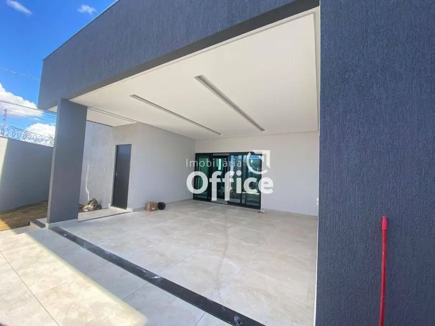 Foto 2 de Casa com 3 quartos à venda, 210m2 em Paraíso, Anapolis - GO