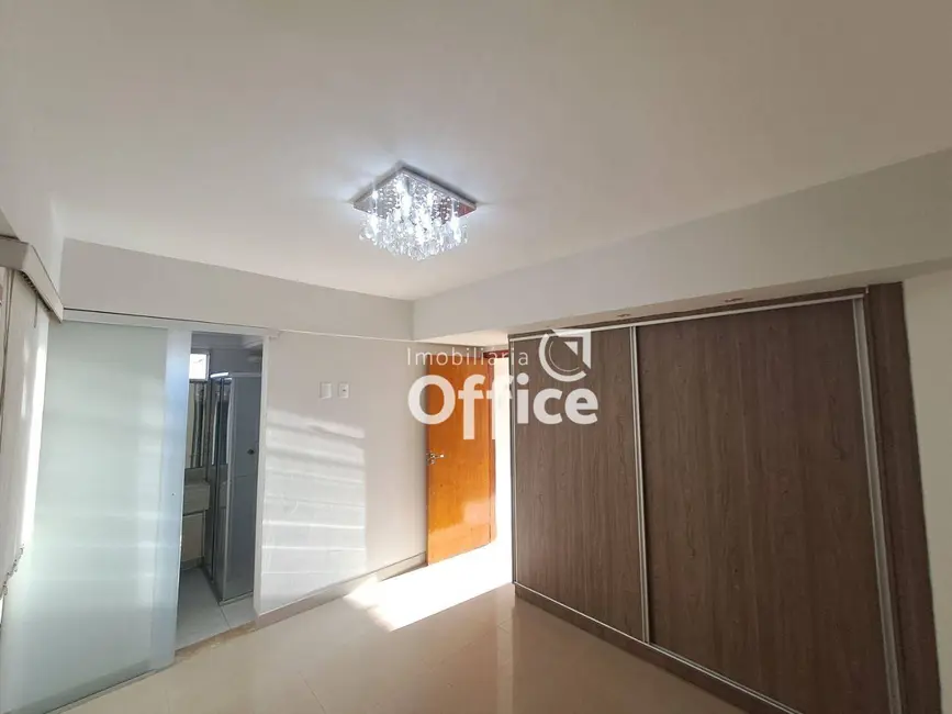 Foto 8 de Apartamento com 3 quartos à venda, 230m2 em Vila Góis, Anapolis - GO